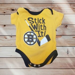 NHL Boston Bruins Onsie Bundle 0-3 months